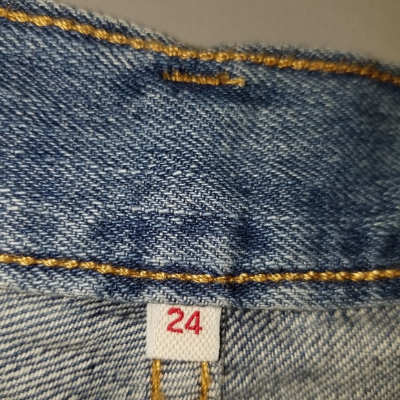 Levi studded shorts ♡ - Picture 4 of 4